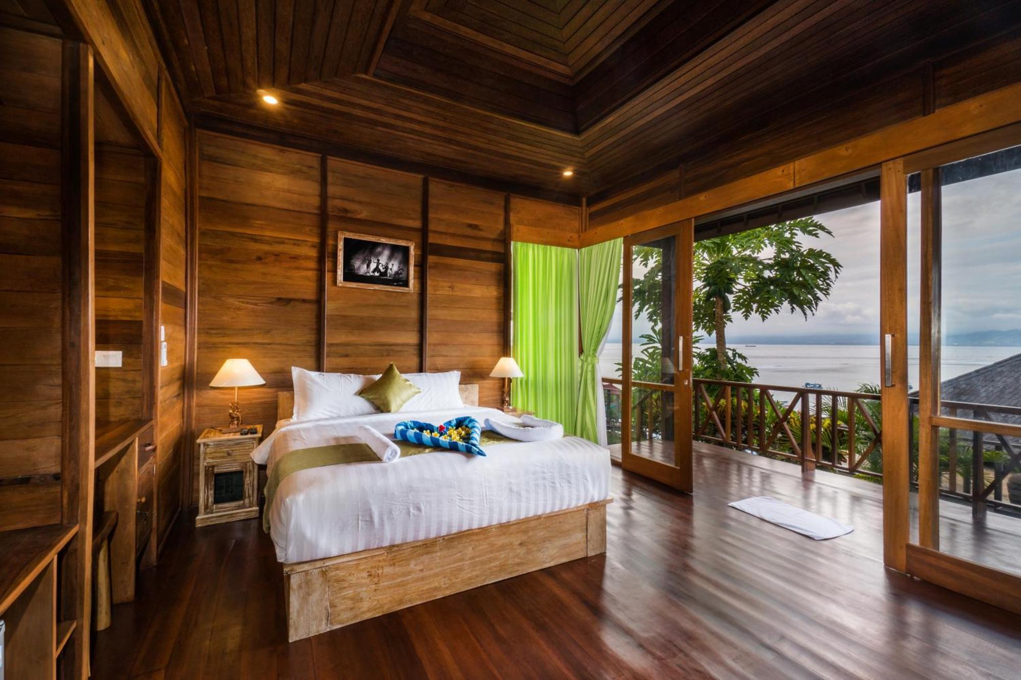Jenggala Hill Hotel Nusa Lembongan  Exterior photo