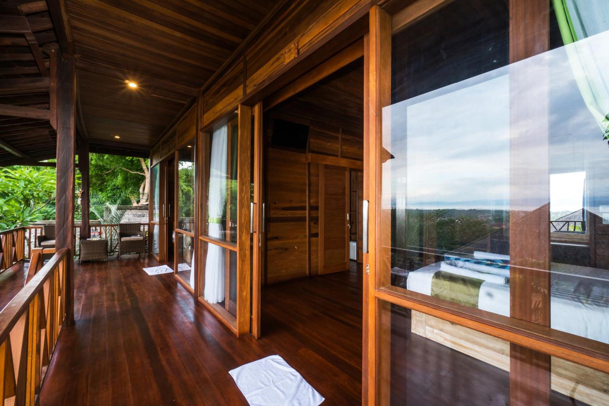 Jenggala Hill Hotel Nusa Lembongan  Exterior photo