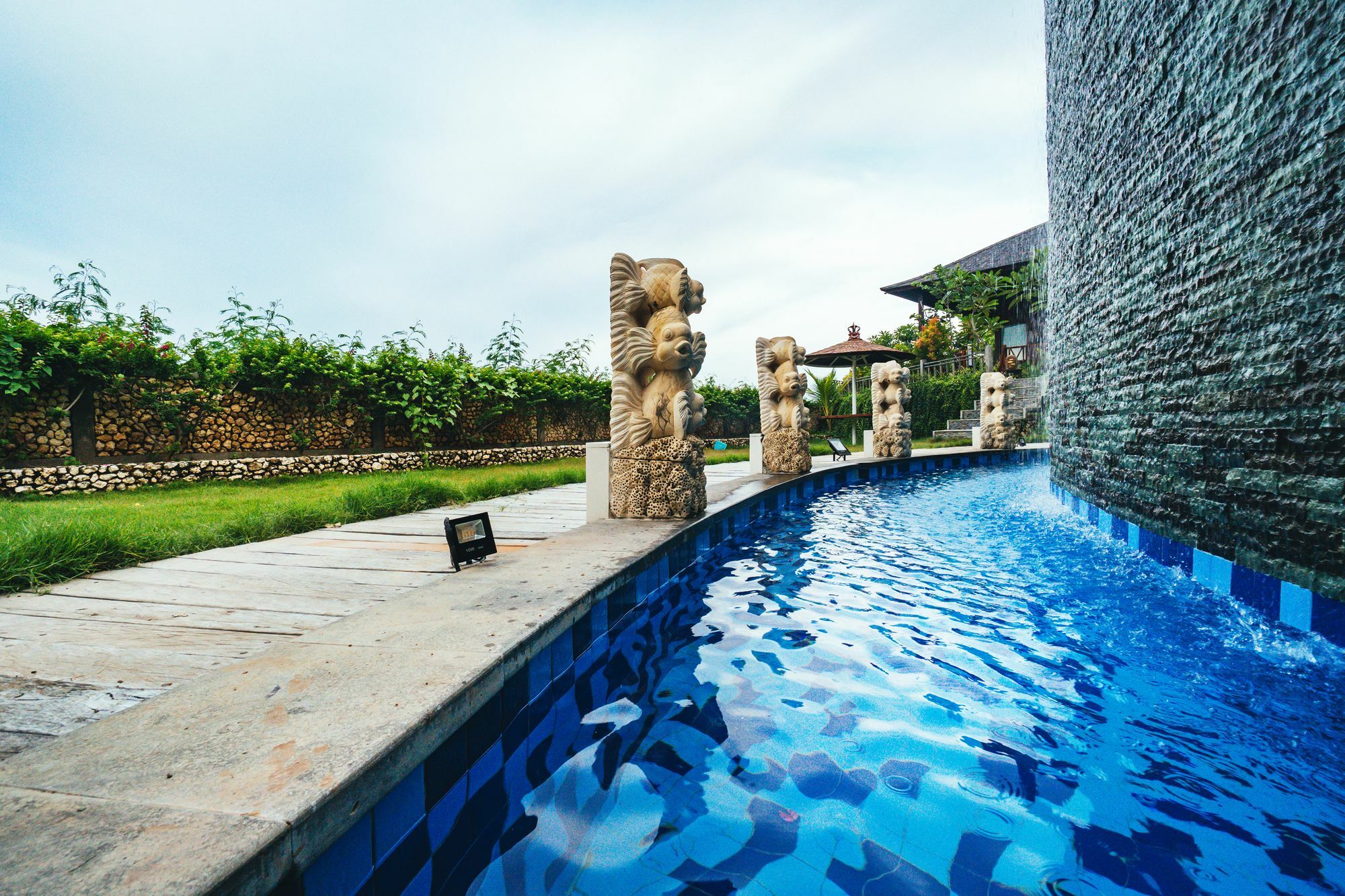 Jenggala Hill Hotel Nusa Lembongan  Exterior photo